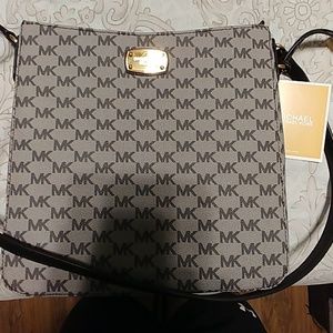 Michael Kors crossbody